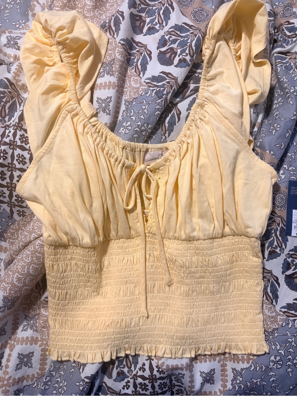 Light Yellow Universal Threads top NWT